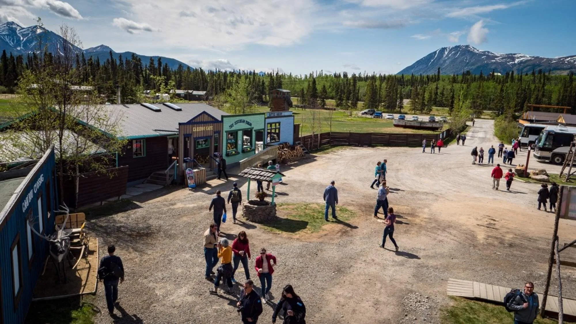 Wild Adventure Yukon & Emerald Lake